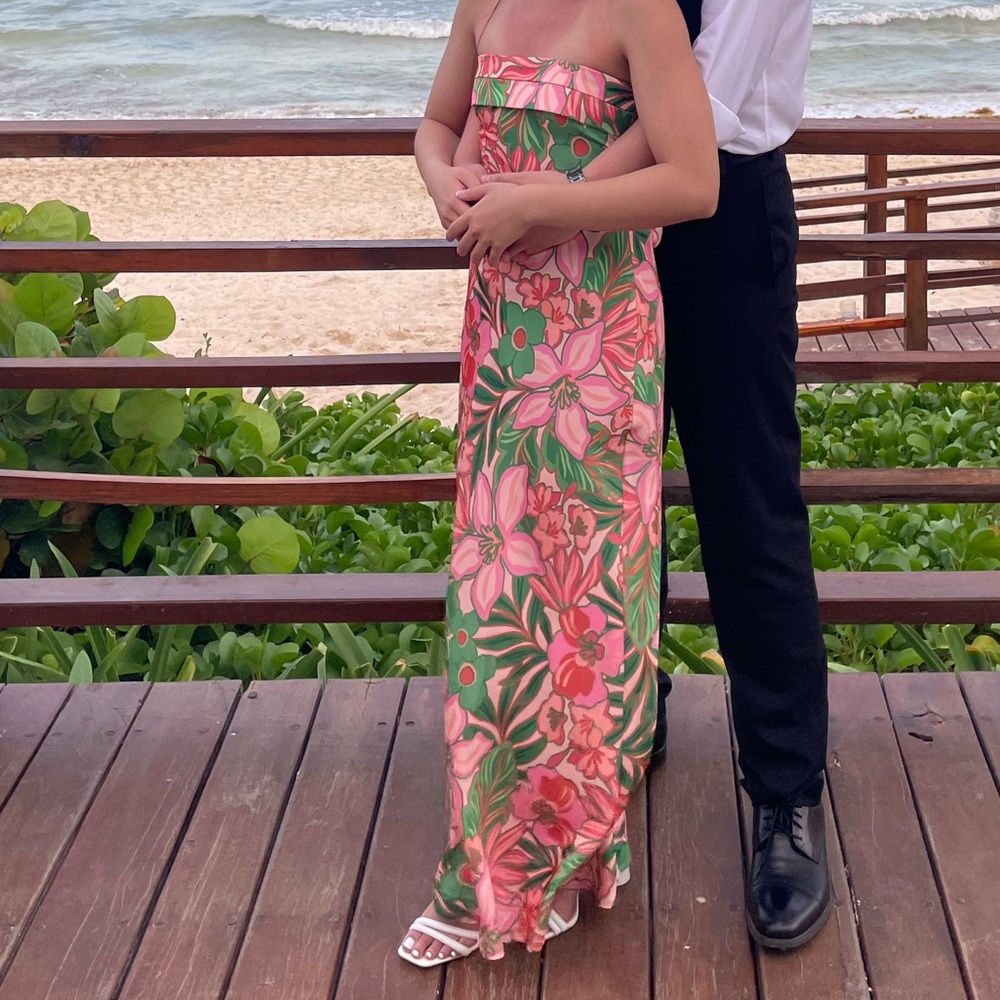 Fortunate One floral dress size xs wedding guest beach like new